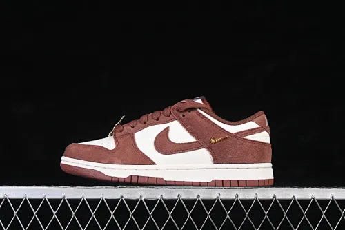 All Categories Nk SB Dunk Series Nk SB Dunk Low Low-top sneakers Nike SB Dunk Low Year of the Horse Dark brown white Low-top casual sneakers IB4417-104